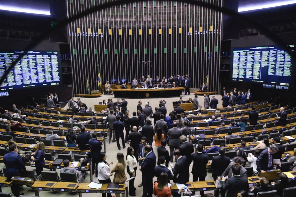 Senado pode votar proibição de prisão administrativa a PMs e bombeiros Senado pode votar proibição de prisão administrativa a PMs e bombeiros