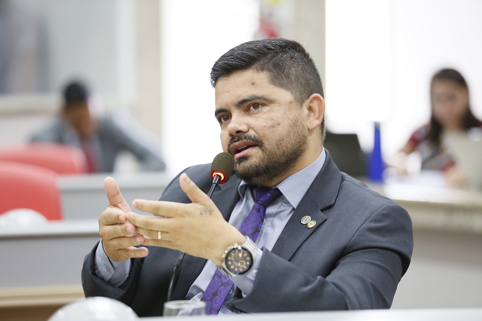 Jesuino repudia atitude covarde do senador Cid Gomes que tentou matar policiais militares no Ceará Jesuino repudia atitude covarde do senador Cid Gomes que tentou matar policiais militares no Ceará