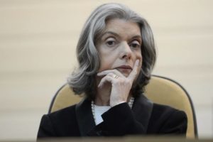 Lei que criou policial militar temporário é inconstitucional, decide STF Lei que criou policial militar temporário é inconstitucional, decide STF