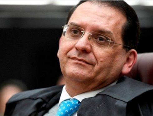 STJ: porte de arma de uso permitido com numeração raspada é crime hediondo STJ: porte de arma de uso permitido com numeração raspada é crime hediondo